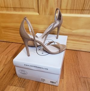 Steve Madden Stecy Heels (Size 7.5)